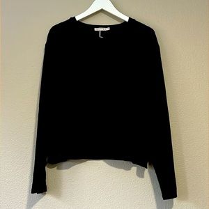 💥3/10 Sale - NWT Z Avenue USA Cropped Long Sleeve Sweater